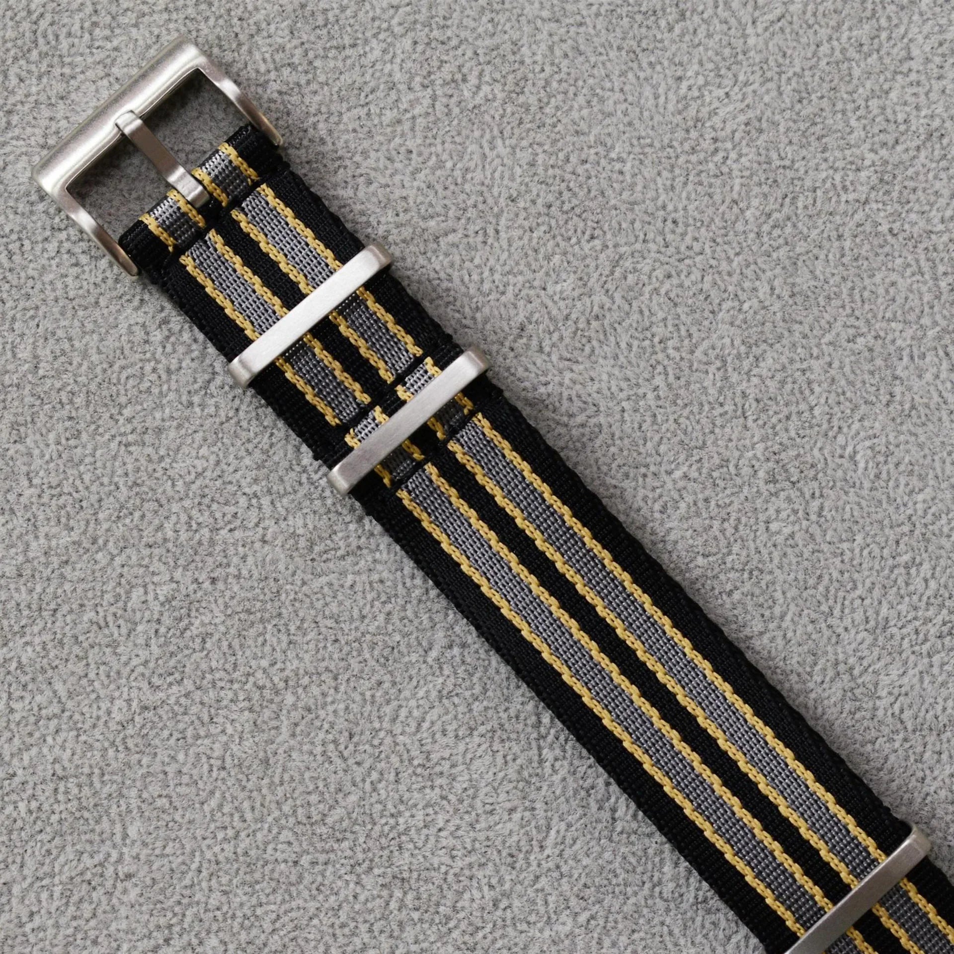 20mm Nylon Watch Strap for Omega 007 Replacement High Density Nylon Band for Rolex Premium Soft  Universal Sports Watch Band